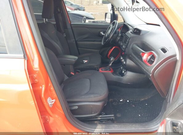 ZACCJBCT8GPE27555 2016 JEEP RENEGADE Orange Вид салону спереду