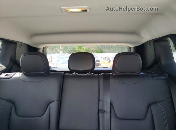 ZACCJBDB1JPH06441 2018 JEEP RENEGADE White Widok tylnych siedzeń