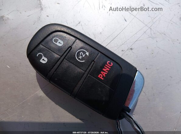 ZACCJBDB2HPE52832 2017 JEEP RENEGADE Red Widok deski rozdzielczej