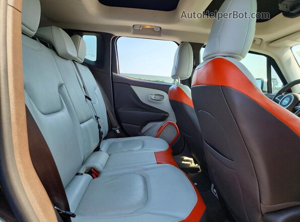 ZACCJBDB6HPE43289 2017 JEEP RENEGADE Black Սալոնի հետևի տեսք