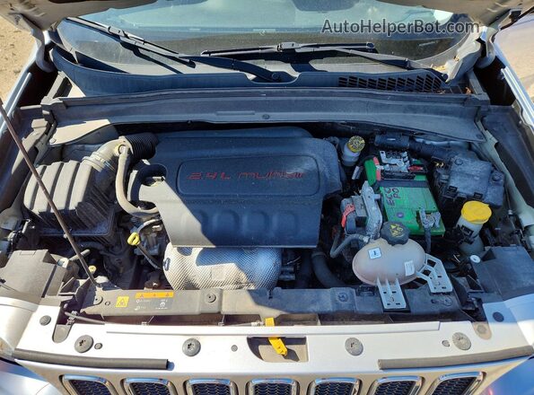 ZACCJBDT2GPD37414 2016 JEEP RENEGADE Silver Engine compartment view