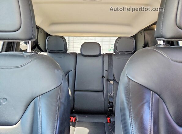 ZACCJBDT2GPD37414 2016 JEEP RENEGADE Silver Rear seats view