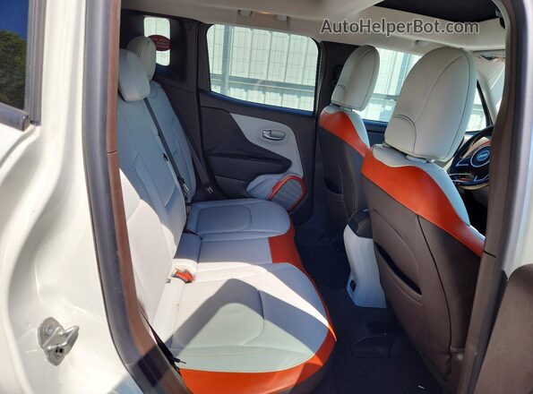 ZACCJBDT4GPD06259 2016 JEEP RENEGADE White Widok wnętrza z tyłu
