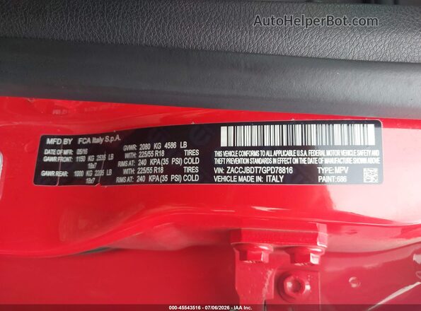 ZACCJBDT7GPD78816 2016 JEEP RENEGADE Red Vista del compartimento del motor
