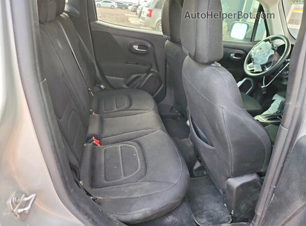 ZACNJABB2KPK88265 2019 JEEP RENEGADE Silver Սալոնի հետևի տեսք