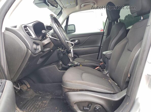 ZACNJABB5LPL48766 2020 JEEP RENEGADE Серебряный Вид салона спереди
