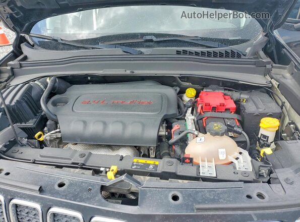 ZACNJABB9KPJ93945 2019 JEEP RENEGADE Black Vista interior trasera
