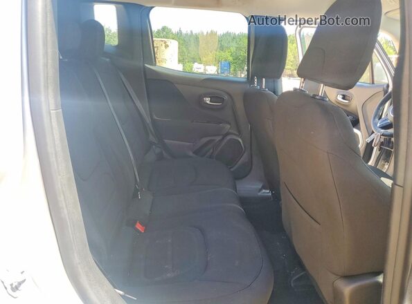 ZACNJABB9LPL88932 2020 JEEP RENEGADE Silver Հետևի նստատեղերի տեսք