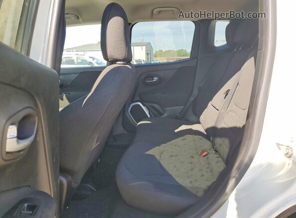 ZACNJABBXKPJ94179 2019 JEEP RENEGADE White Widok wnętrza z tyłu