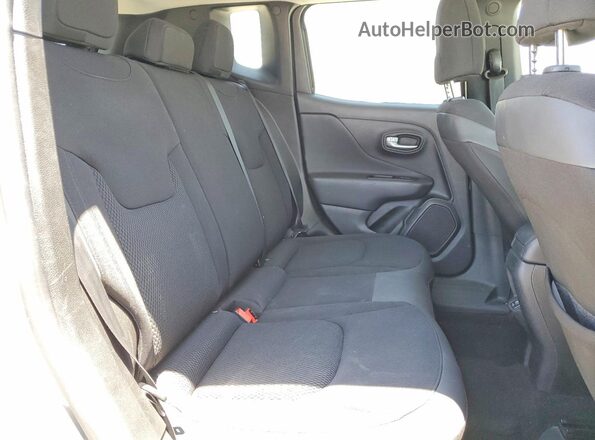 ZACNJABBXLPL04892 2020 JEEP RENEGADE Gray Widok wnętrza z tyłu