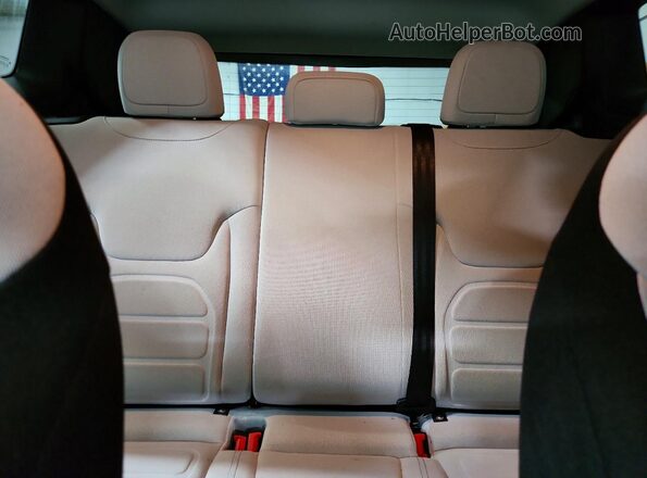 ZACNJBBB1KPJ78667 2019 JEEP RENEGADE White უკანა სავარძლების ხედი