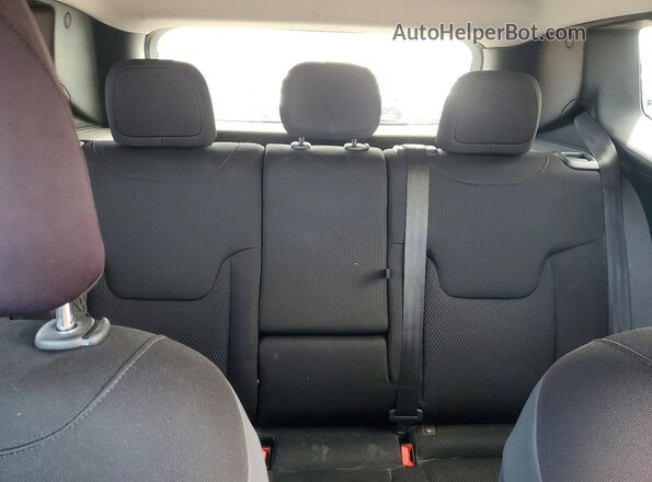 ZACNJBBB8KPJ84045 2019 JEEP RENEGADE Two Tone Вид задніх сидінь