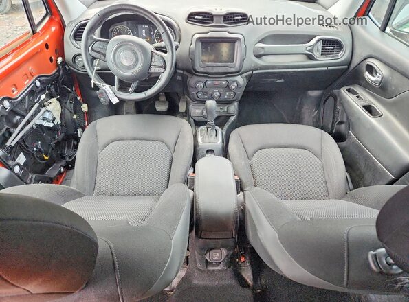 ZACNJBBB8KPJ84045 2019 JEEP RENEGADE Two Tone Вид панелі приладів