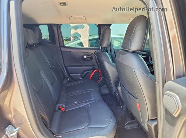 ZACNJBC11KPJ90615 2019 JEEP RENEGADE Gray Սալոնի հետևի տեսք