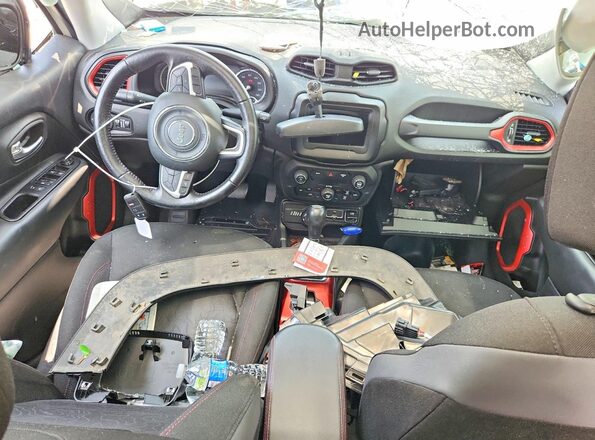 ZACNJBC12KPK32256 2019 JEEP RENEGADE White Widok deski rozdzielczej