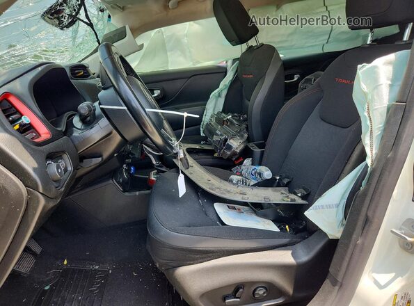 ZACNJBC12KPK32256 2019 JEEP RENEGADE White Widok wnętrza z przodu