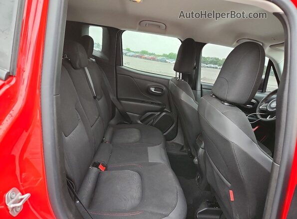 ZACNJBC16LPL09213 2020 JEEP RENEGADE Red Rear interior view
