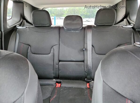 ZACNJBC16LPL09213 2020 JEEP RENEGADE Red Rear seats view