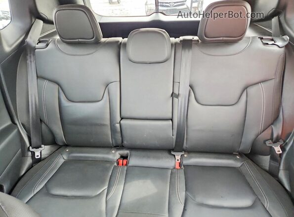 ZACNJBD18LPL89578 2020 JEEP RENEGADE Red Հետևի նստատեղերի տեսք
