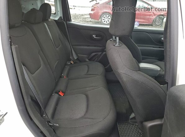 ZACNJDA12NPN51708 2022 JEEP RENEGADE White უკანა სალონის ხედი