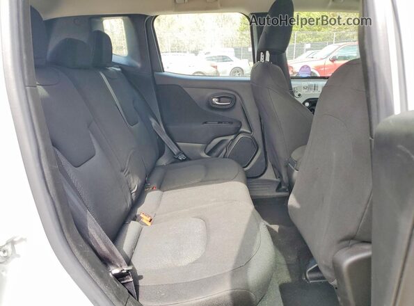 ZACNJDAB3MPN36982 2021 JEEP RENEGADE Silver Սալոնի հետևի տեսք