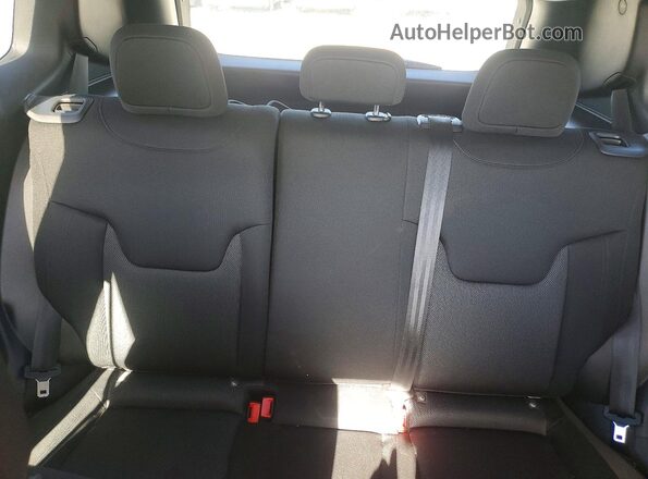 ZACNJDB12PPP39968 2023 JEEP RENEGADE White უკანა სავარძლების ხედი