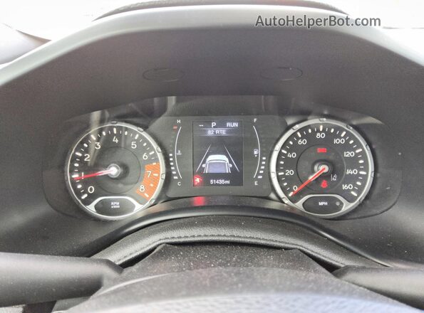 ZACNJDB12PPP68158 2023 JEEP RENEGADE White ხელსაწყოთა პანელის ხედი
