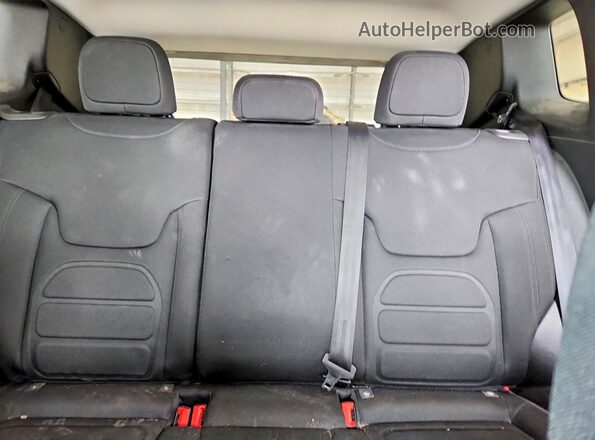 ZACNJDB15NPN71529 2022 JEEP RENEGADE Серый Вид задних сидений