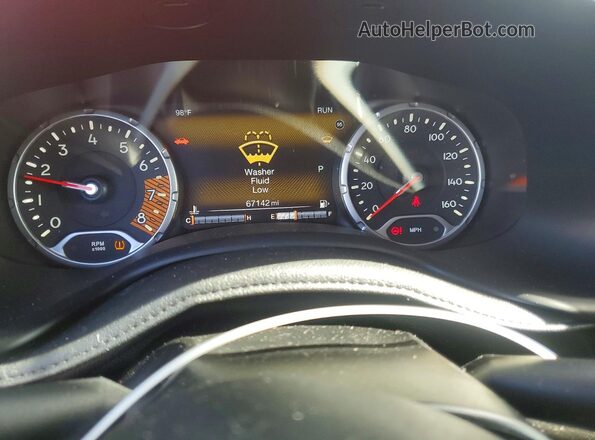ZACNJDB17PPP68088 2023 JEEP RENEGADE Red Vista del cuadro de instrumentos