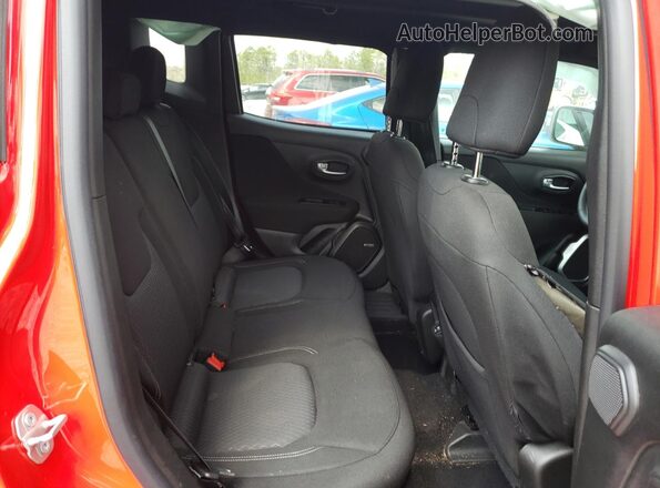ZACNJDB18MPM92564 2021 JEEP RENEGADE Red Widok tylnych siedzeń