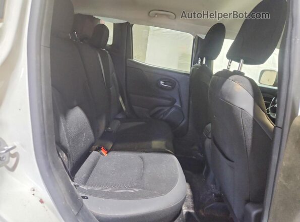 ZACNJDB18PPP31972 2023 JEEP RENEGADE White Vista interior trasera