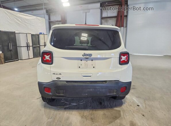 ZACNJDB18PPP31972 2023 JEEP RENEGADE White Vista trasera