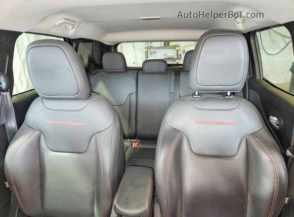 ZACNJDC12PPP63783 2023 JEEP RENEGADE Blue უკანა სავარძლების ხედი