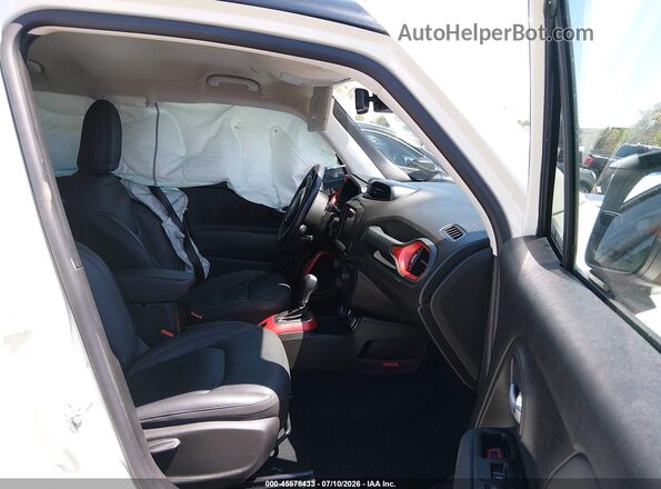 ZACNJDC17MPN28694 2021 JEEP RENEGADE Белый Вид салона спереди