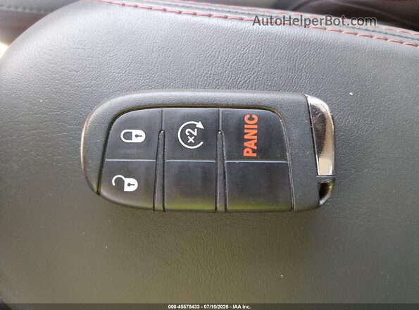ZACNJDC17MPN28694 2021 JEEP RENEGADE Белый Вид панели приборов