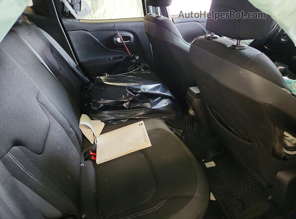 ZACNJDE14NPN58850 2022 JEEP RENEGADE Gray Rear interior view