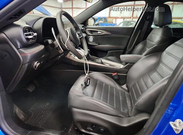 ZACPDFDW0R3A23135 2024 DODGE OTHER Blue Вид салону спереду