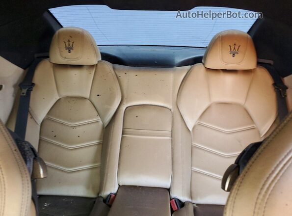 ZAM45VLA5H0221072 2017 MASERATI GRANTURISM Black უკანა სავარძლების ხედი