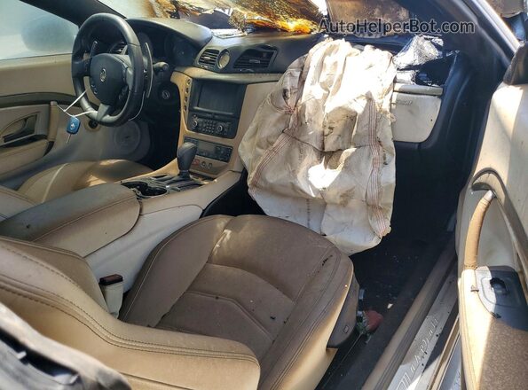 ZAM45VLA5H0221072 2017 MASERATI GRANTURISM Black უკანა სალონის ხედი