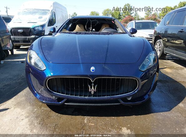 ZAM45VLAXH0243651 2017 MASERATI GRANTURISM Dark Blue Widok wnętrza z tyłu