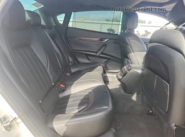 ZAM56YPAXJ1291793 2018 MASERATI QUATTROPOR White Հետևի նստատեղերի տեսք