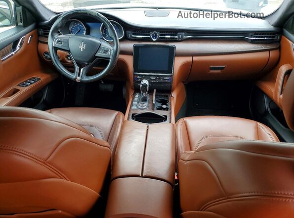 ZAM56YPL4J1281259 2018 MASERATI QUATTROPOR Gray Dashboard view