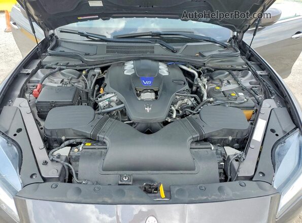 ZAM56YPL4J1281259 2018 MASERATI QUATTROPOR Gray Rear interior view