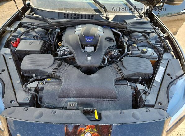 ZAM56YRL5K1322254 2019 MASERATI QUATTROPOR Black Vista interior trasera