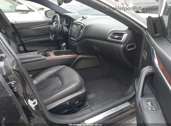 ZAM57RSA1H1240851 2017 MASERATI GHIBLI Черный Вид салона спереди