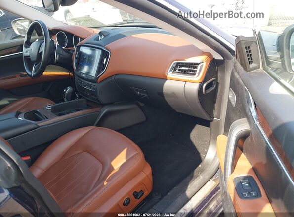 ZAM57RSA1H1252529 2017 MASERATI GHIBLI Dark Blue Front interior view