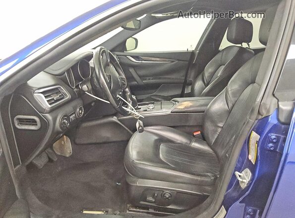 ZAM57XSA3H1242332 2017 MASERATI GHIBLI Синий Вид салона спереди