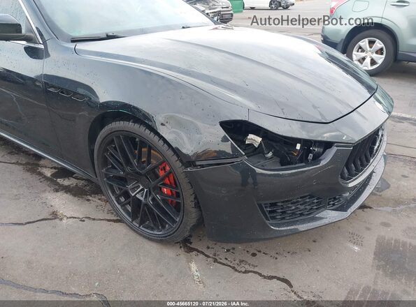 ZAM57XSA6J1300374 2018 MASERATI GHIBLI Черный Вид спереди