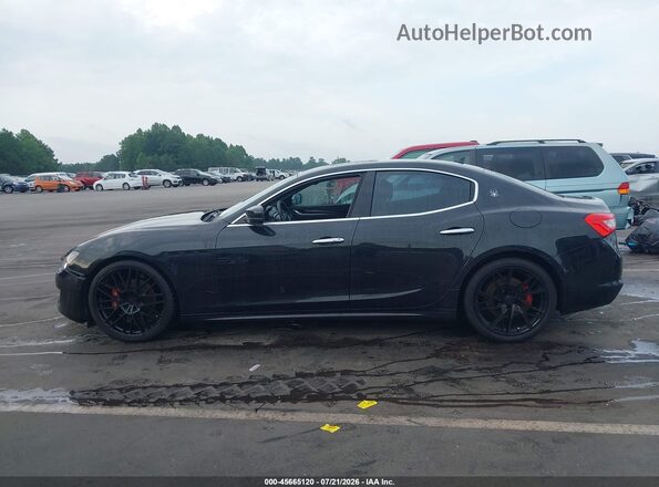 ZAM57XSA6J1300374 2018 MASERATI GHIBLI Черный 