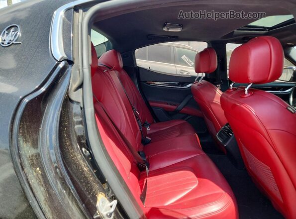 ZAM57XSL4H1257181 2017 MASERATI GHIBLI Черный Вид задних сидений